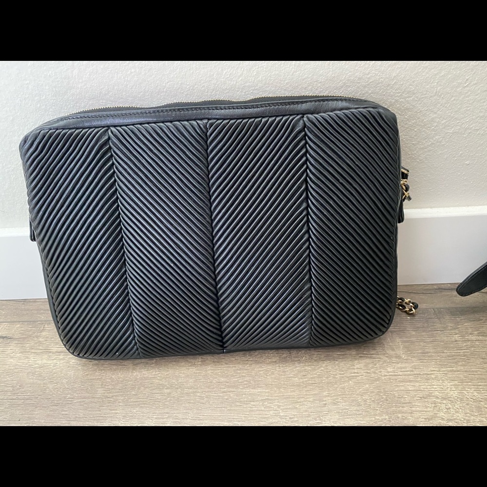 Chanel Clutch/wristlet - Picture 2 of 3